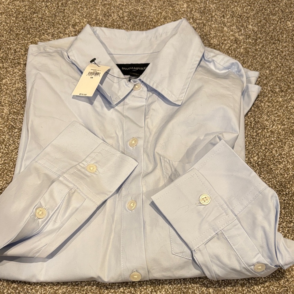 Banana Republic Light Blue w Shirt